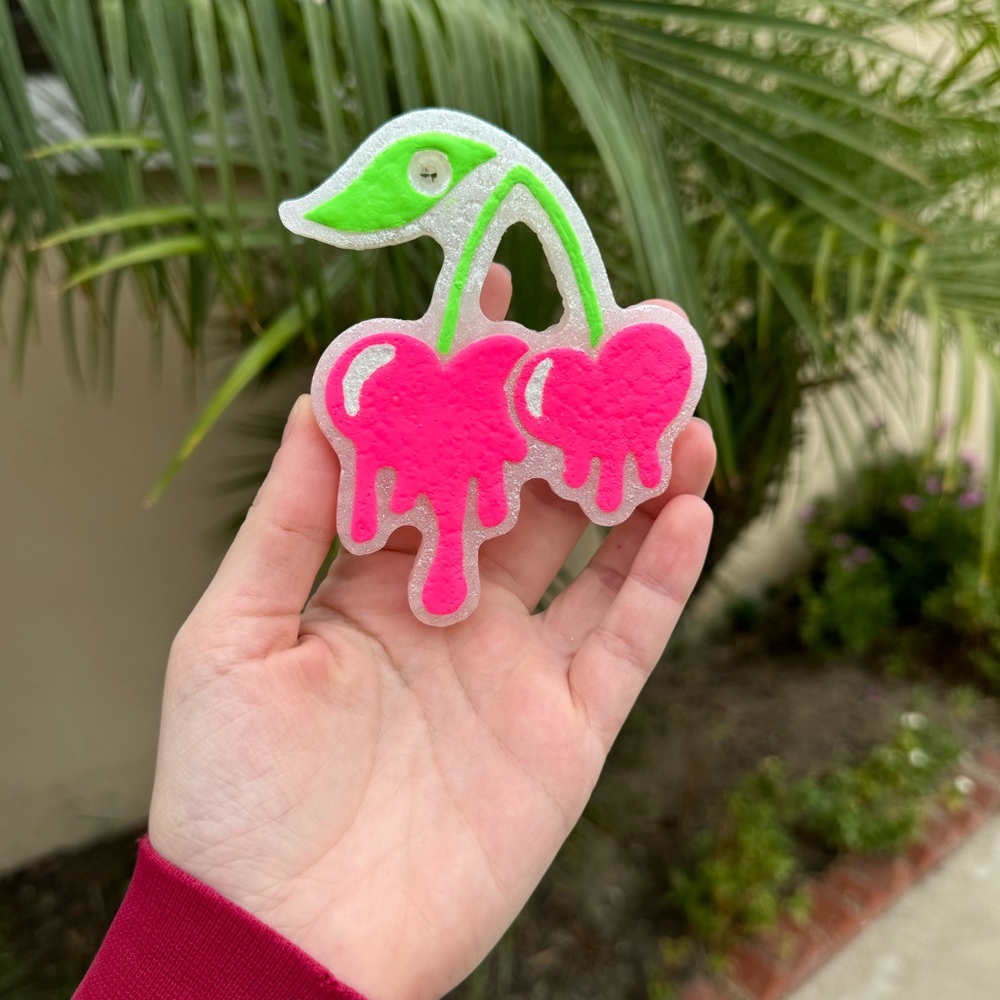 CHERRY DRIP FRESHIE